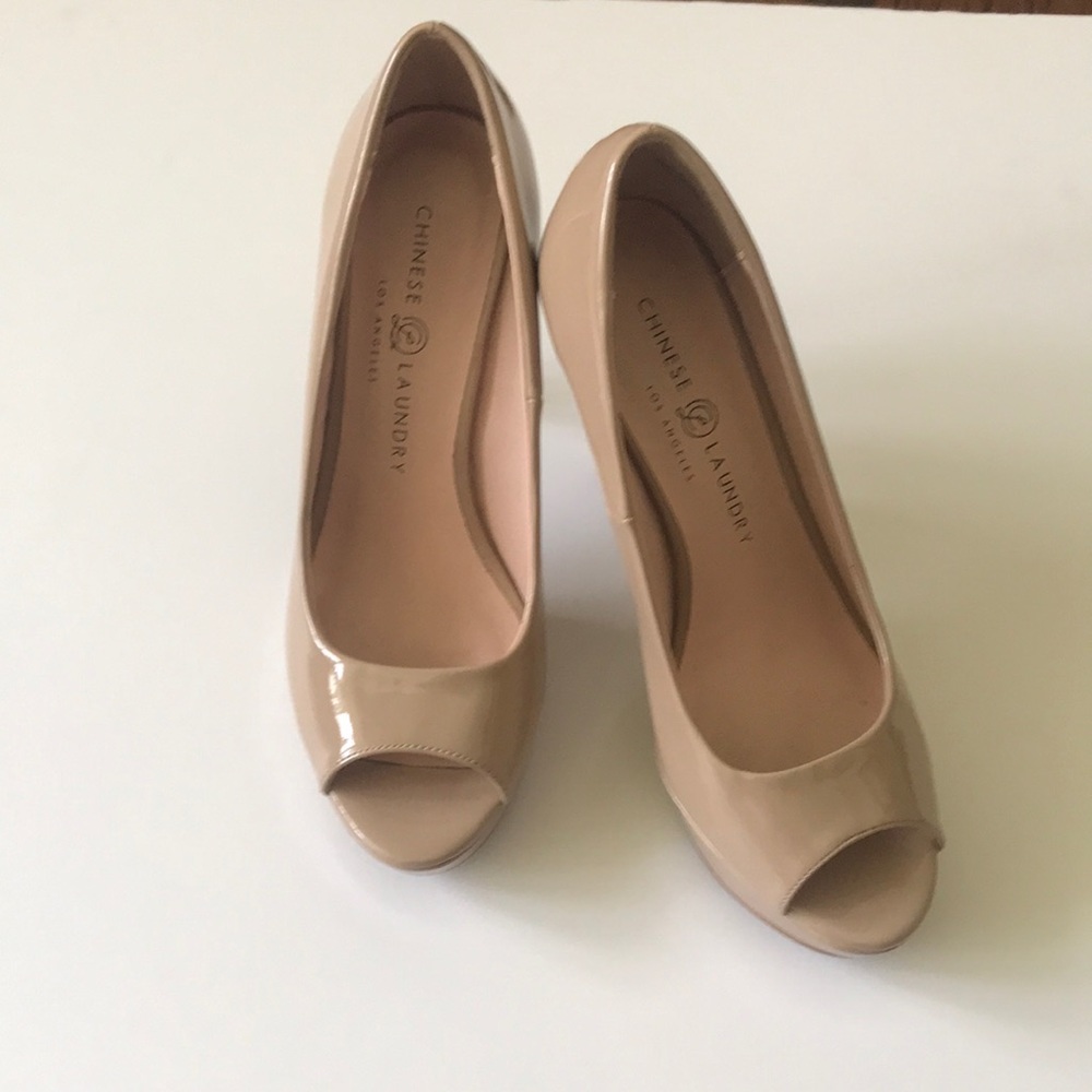 Barely used cream color heals